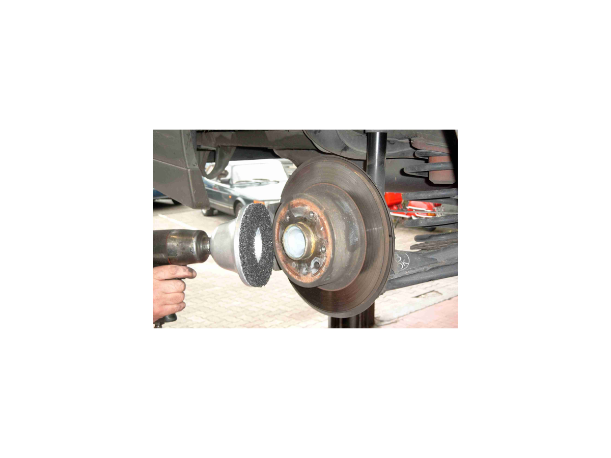 Nettoyeur de roues et de moyeux « Cloche » MAWEK