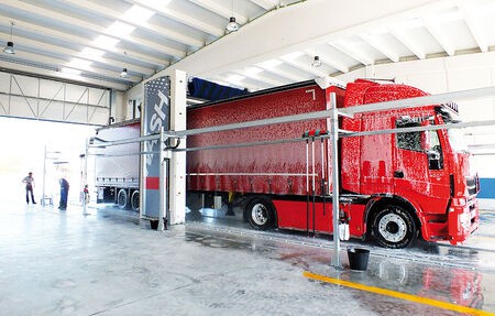 Stations de lavage pour véhicules commerciaux